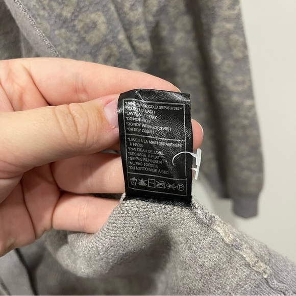 Cupcakes & Cashmere Cheyenne Leopard Jacquard Cardigan Sweater Lightweight Grey - Picture 7 of 11